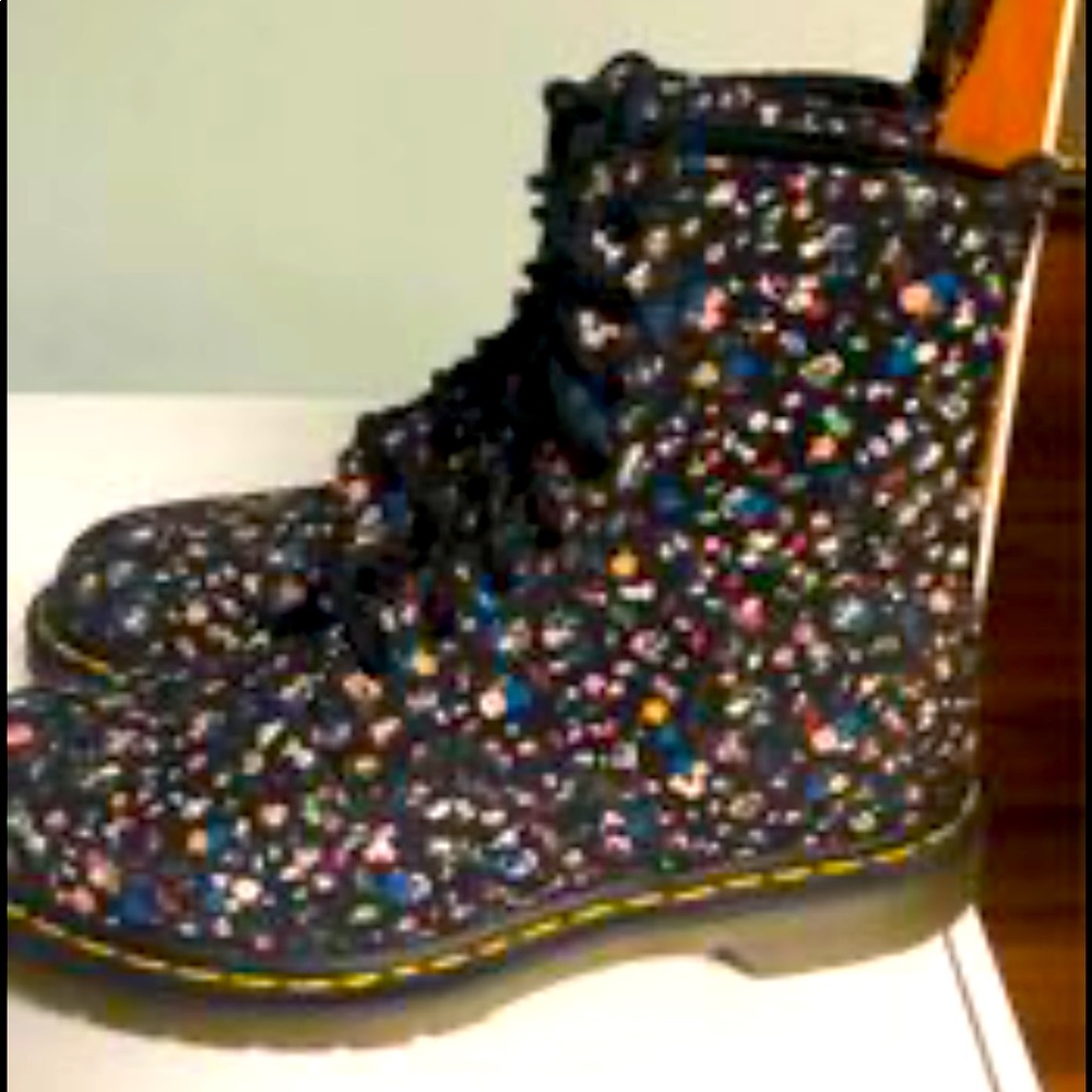 Dr. Martens canvas floral boot size 7